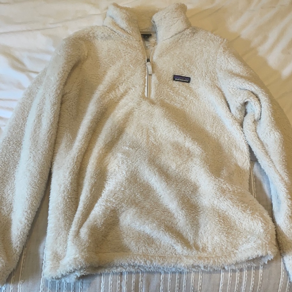 Patagonia teddy bear sweatshirt